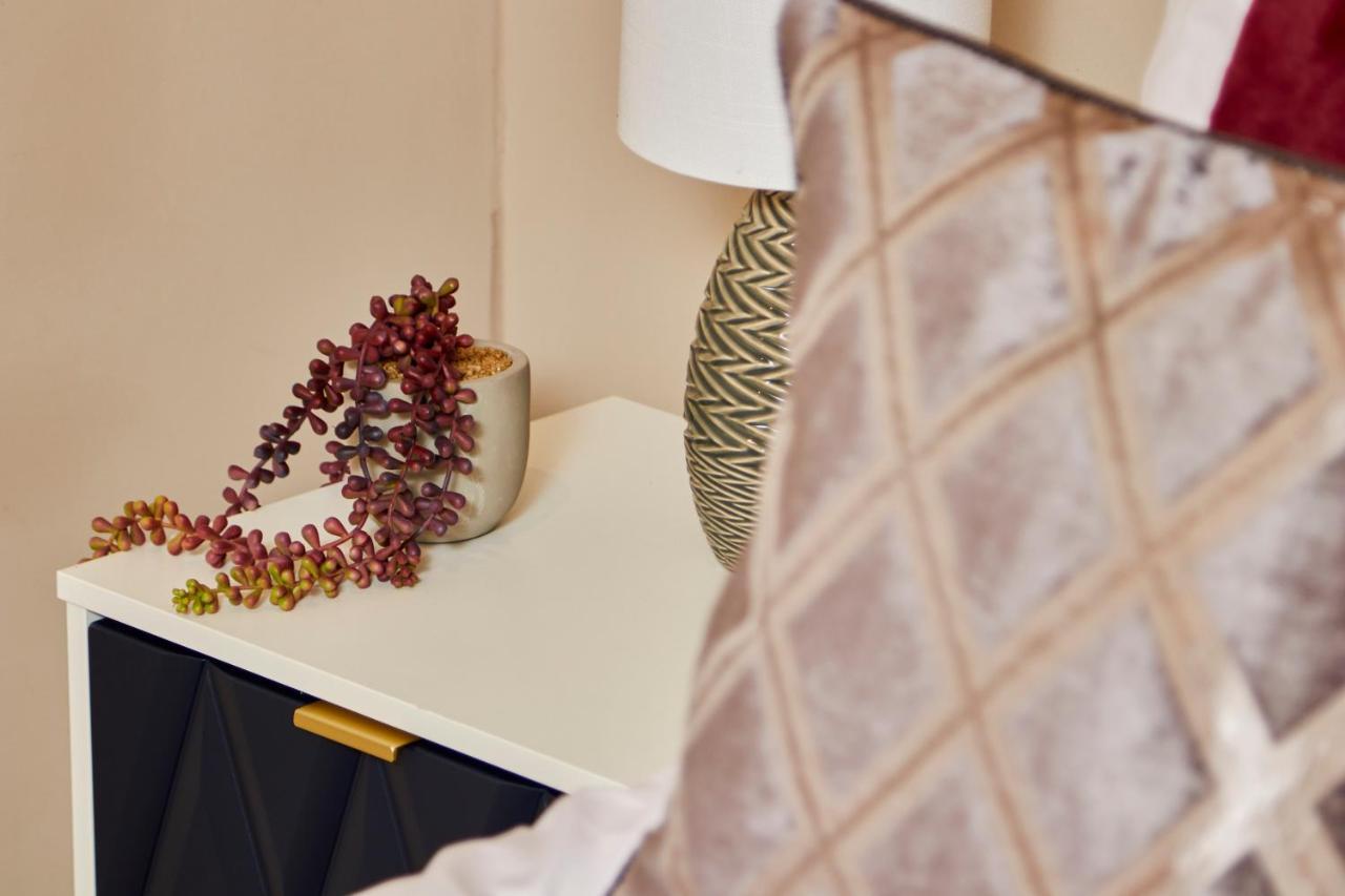 The Stunning Central Harrogate Abode - Sleeps 6 Kültér fotó